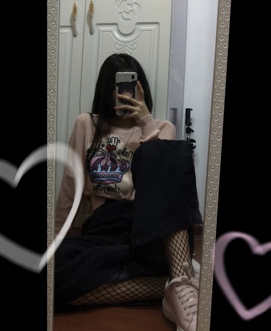 想问一问柚子们怎么样对镜拍全身照才不会显得自己又矮又那么奇怪呢