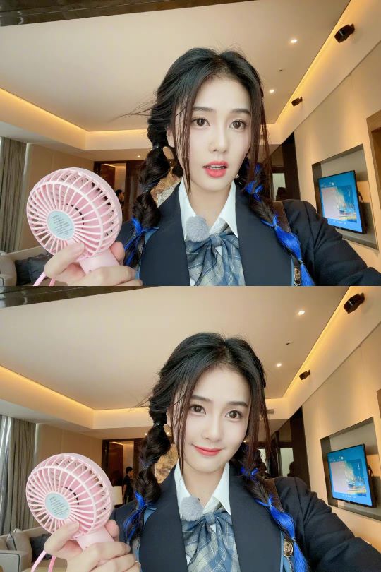 姐妹们看奔跑吧了吗想问问白鹿子穿的jk制服叫什么名字好好看西服也