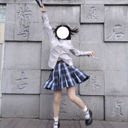 有些男生是不是看多了抖音的筷子腿就觉得正常人胖