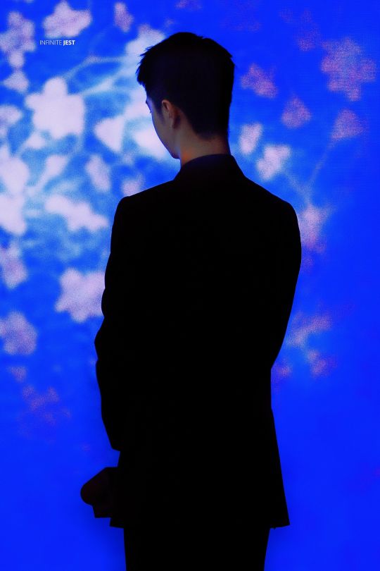 王一博合集太平洋宽肩背影