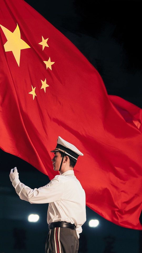 姐妹们,有没有那张出圈的国旗护卫队的壁纸呀 - 最右
