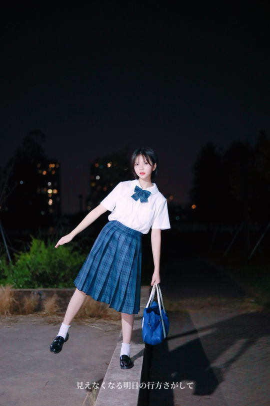 广州约拍jk我是诚心要把鲜花送给你的可是你拒绝了虽然有些遗憾但我并