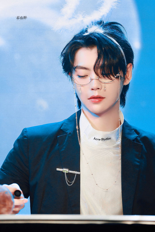 今日见面会的肖宇梁